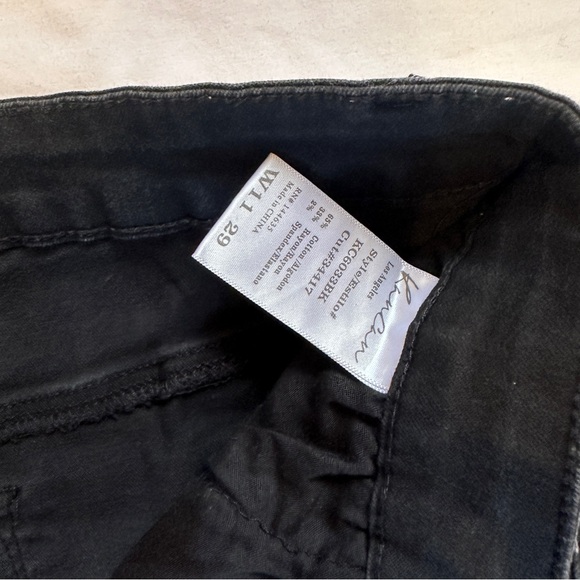 Short black frayed booty shorts. - Picture 3 of 3